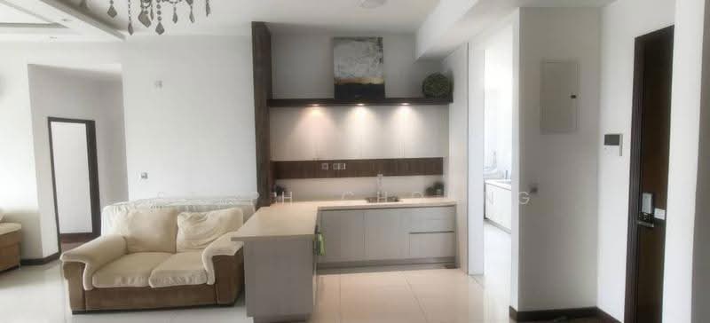 Kediaman Servis untuk Dijual di Paragon Suites @ CIQ - Steph Choong - Living Room - PropertyGuru.com.my