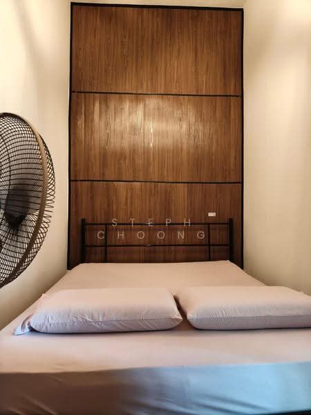 Kediaman Servis untuk Dijual di Paragon Suites @ CIQ - Steph Choong - Bedroom - PropertyGuru.com.my