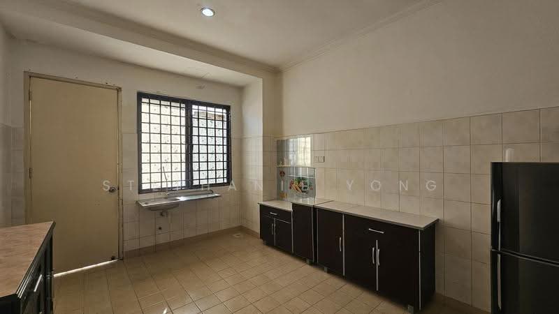 Terraced House for Sale in Alam Damai (Cheras) - Stephanie Yong - Kitchen - PropertyGuru.com.my