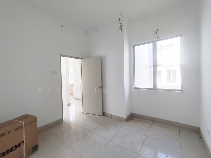 2-storey Terraced House for Sale in Elmina (Shah Alam) - Michelle Chong - Guest room - PropertyGuru.com.my