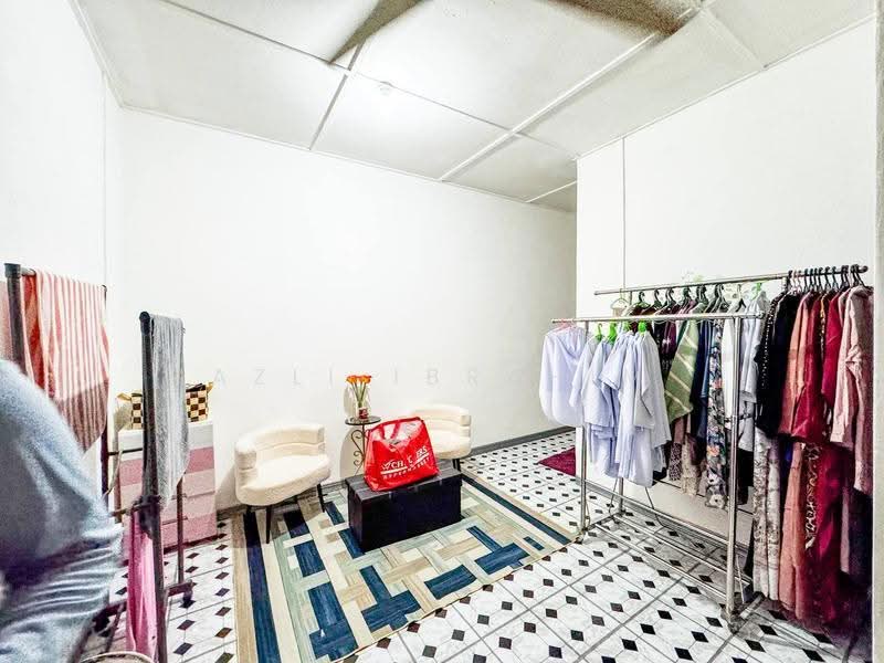 Rumah Teres 2-Tingkat untuk Dijual di Taman Selayang Indah (Selayang) - Azli Ibrahim - Interior - PropertyGuru.com.my