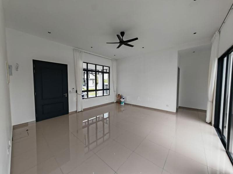 2-storey Terraced House for Rent in Shah Alam (Selangor) - KC Cheah - Living Room - PropertyGuru.com.my