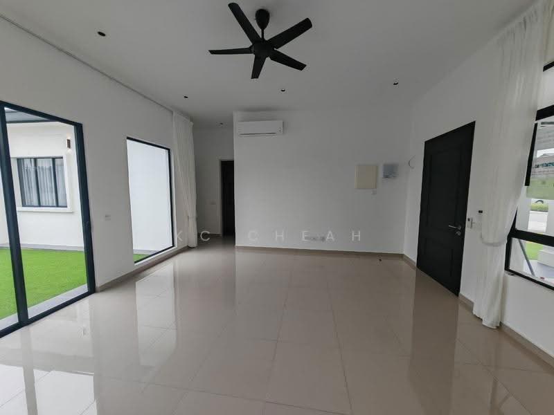 2-storey Terraced House for Rent in Shah Alam (Selangor) - KC Cheah - Living Room - PropertyGuru.com.my