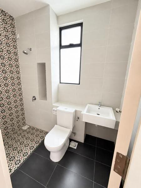 Rumah Berkembar untuk Dijual di Kuala Selangor (Selangor) - Lucas Loh - Bathroom - PropertyGuru.com.my
