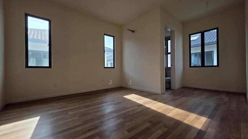 Bungalow House untuk Dijual di Kota Kemuning (Shah Alam) - J J - PropertyGuru.com.my