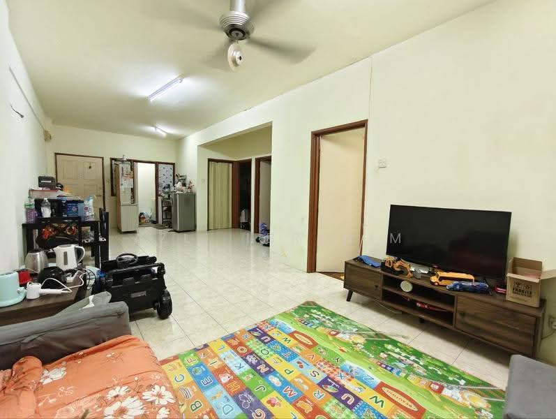 Pangsapuri untuk Dijual di Pandan Court - Azli Ibrahim - Living Room - PropertyGuru.com.my