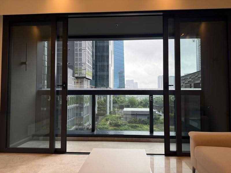 Kediaman Servis untuk Dijual di TRX Residences - Jin Yong Heng - Balcony - PropertyGuru.com.my