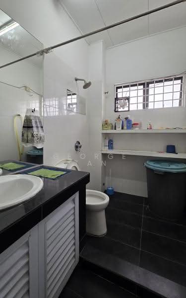 1.5-storey Terraced House for Sale in Usj 12 (Subang Jaya) - George Tan - Bathroom - PropertyGuru.com.my