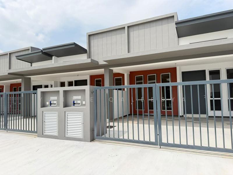 Rumah Teres untuk Dijual di Dengkil (Selangor) - Yantie Qaleesya - Exterior - PropertyGuru.com.my
