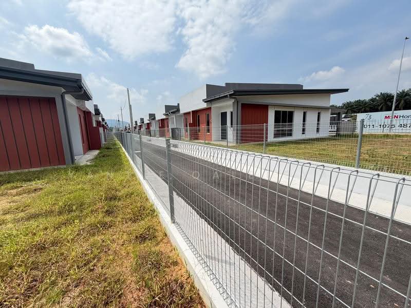 Rumah Teres untuk Dijual di Dengkil (Selangor) - Yantie Qaleesya - Exterior - PropertyGuru.com.my