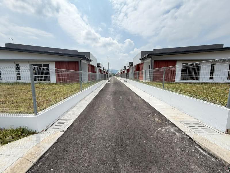 Rumah Teres untuk Dijual di Dengkil (Selangor) - Yantie Qaleesya - Exterior - PropertyGuru.com.my
