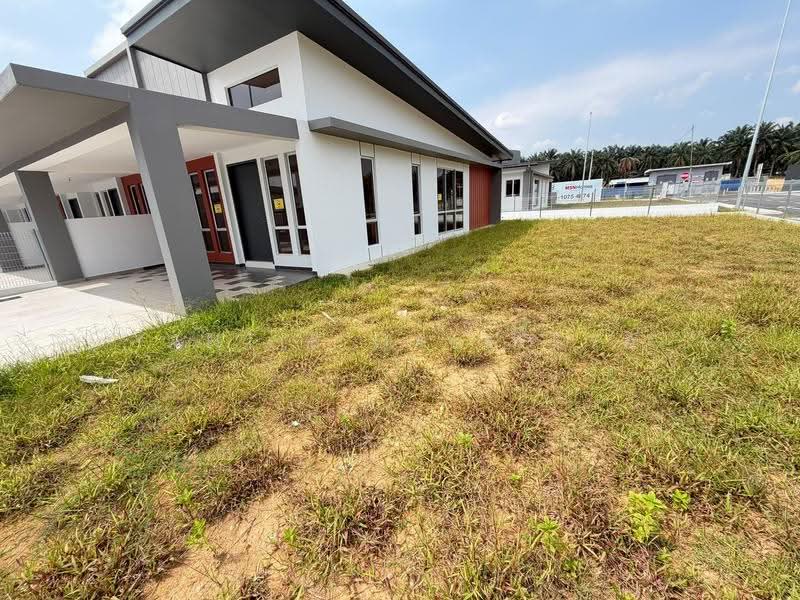 Rumah Teres untuk Dijual di Dengkil (Selangor) - Yantie Qaleesya - Exterior - PropertyGuru.com.my