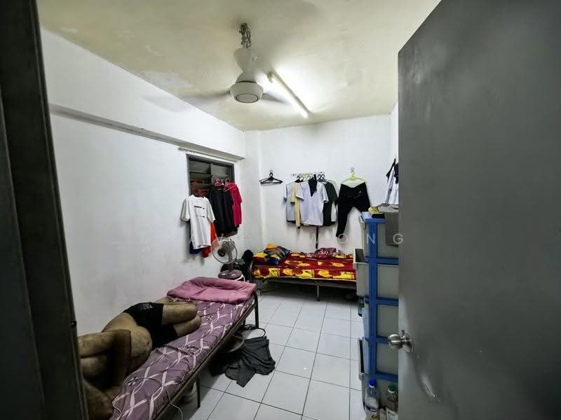 Pangsapuri untuk Dijual di Apartment Sri Rakyat - Travis Wong - Bedroom - PropertyGuru.com.my