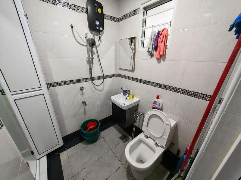 Rumah Teres 2-Tingkat untuk Dijual di Batu Caves (Selangor) - Kevan Wong - Bathroom - PropertyGuru.com.my