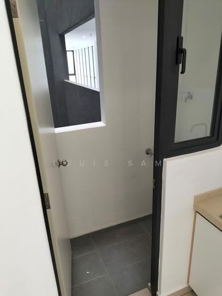 Kediaman Servis untuk Disewa di Kenwingston Avenue - Louis Sam - Interior - PropertyGuru.com.my