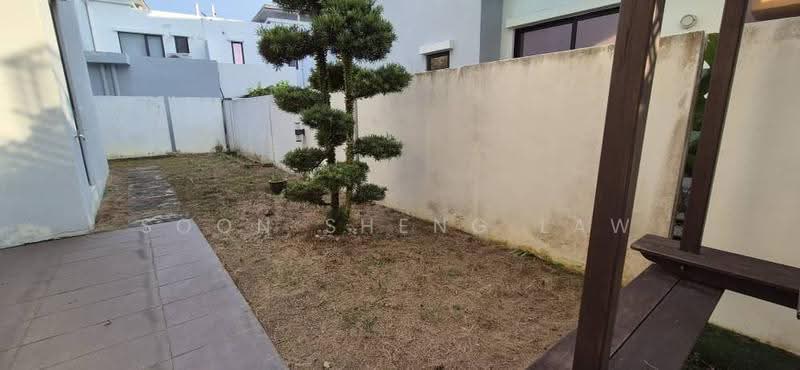 Rumah Berkembar untuk Dijual di Bandar Sungai Long (Selangor) - Soon Sheng Law - Exterior - PropertyGuru.com.my