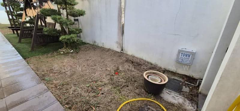 Rumah Berkembar untuk Dijual di Bandar Sungai Long (Selangor) - Soon Sheng Law - Garden - PropertyGuru.com.my