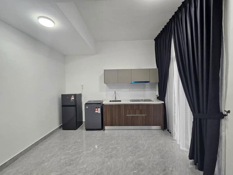 Service Residence for Rent at Altris Residences @ The Quartz WM - Kelly Kok - Kitchen - PropertyGuru.com.my