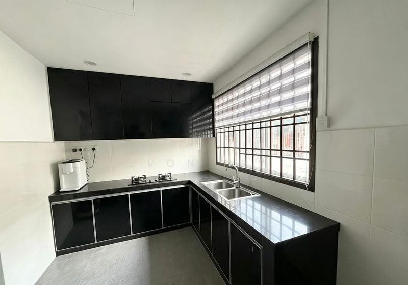 Rumah Teres 2-Tingkat untuk Dijual di Taman Setia Indah (Tebrau) - Evon Yap - Kitchen - PropertyGuru.com.my
