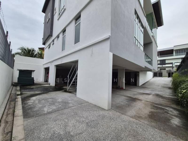 Bungalow House untuk Dijual di Bukit Jelutong (Shah Alam) - Chester Cheng - PropertyGuru.com.my