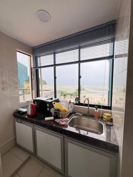 Kondominium untuk Dijual di Tanjung Biru - Najah Kadir - Kitchen - PropertyGuru.com.my