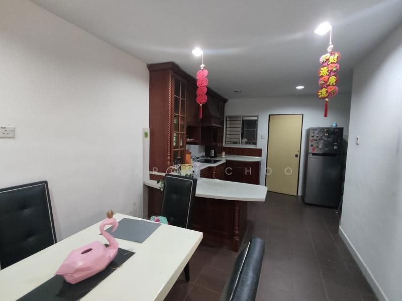 Rumah Teres 2-Tingkat untuk Dijual di Subang Jaya (Selangor) - Sharon Choo - Kitchen - PropertyGuru.com.my