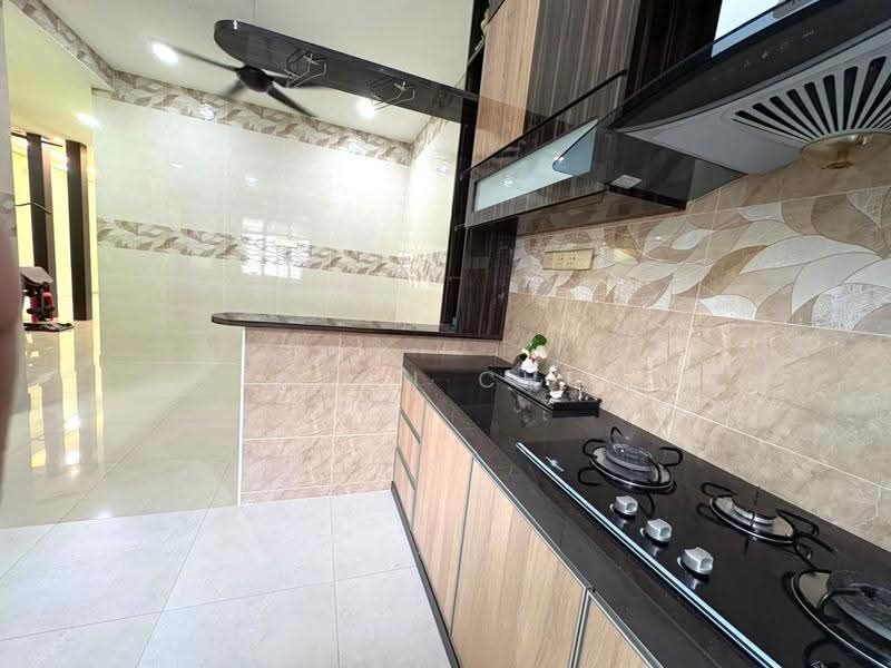 1-storey Terraced House for Sale in Taman Bestari Indah (Ulu Tiram) - Jason Chua - Kitchen - PropertyGuru.com.my