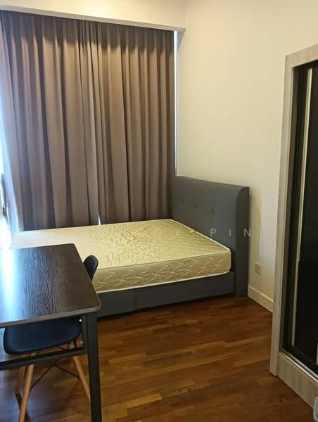 Kediaman Servis untuk Dijual di Avara - Low Kok Pin - Bedroom - PropertyGuru.com.my