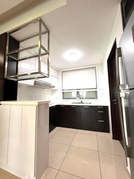 Pangsapuri untuk Dijual di Molek Pine 3 - Terry Tan - Kitchen - PropertyGuru.com.my