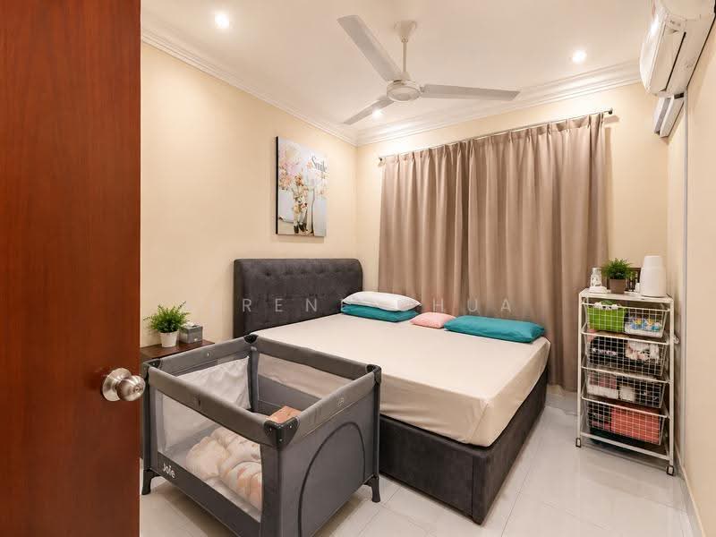 Rumah Teres 2-Tingkat untuk Dijual di Taman Gaya (Ulu Tiram) - Serene Chua - Bedroom - PropertyGuru.com.my