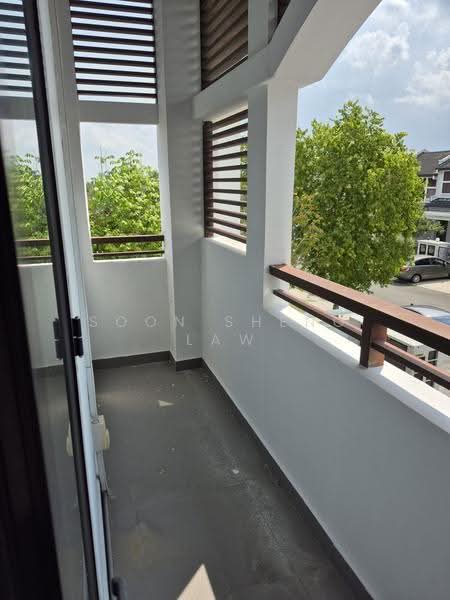 2-storey Terraced House for Sale in Eco Majestic (Semenyih) - Soon Sheng Law - Balcony - PropertyGuru.com.my
