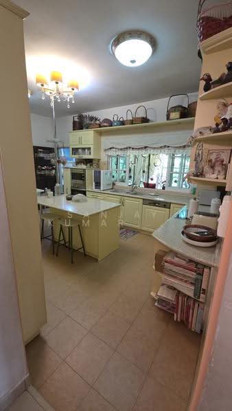Semi-Detached House for Sale in Kota Damansara (Selangor) - Sanjay Kumar Sadananthan - Kitchen - PropertyGuru.com.my