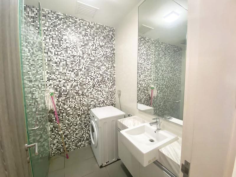 Kediaman Servis untuk Disewa di M Suites - Chun Wei - Bathroom - PropertyGuru.com.my