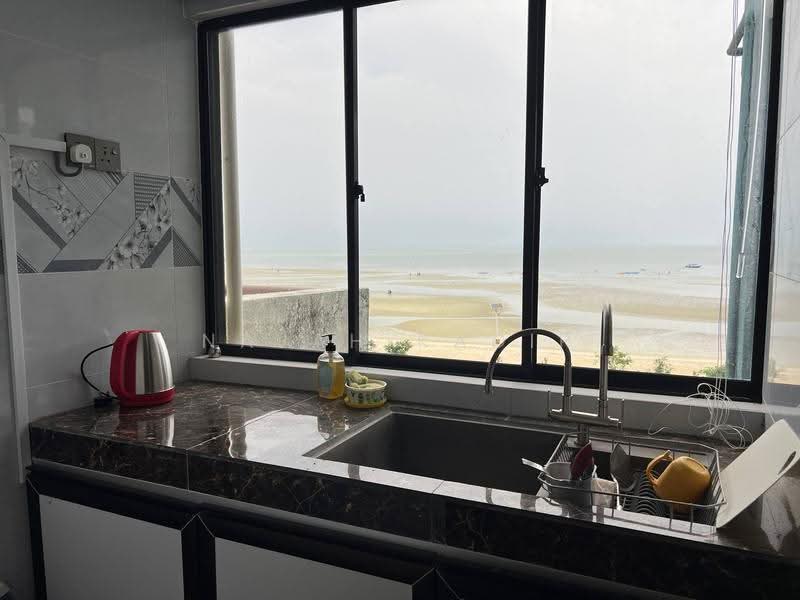 Kondominium untuk Dijual di Tanjung Biru - Najah Kadir - Kitchen - PropertyGuru.com.my