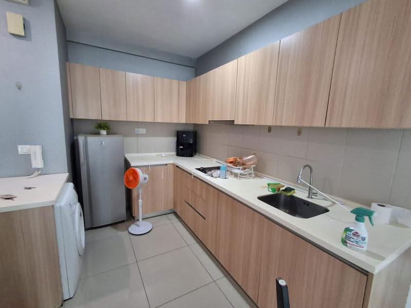 Service Residence for Rent at Liberty Tower @ i-City - Yi Peng - Kitchen - PropertyGuru.com.my