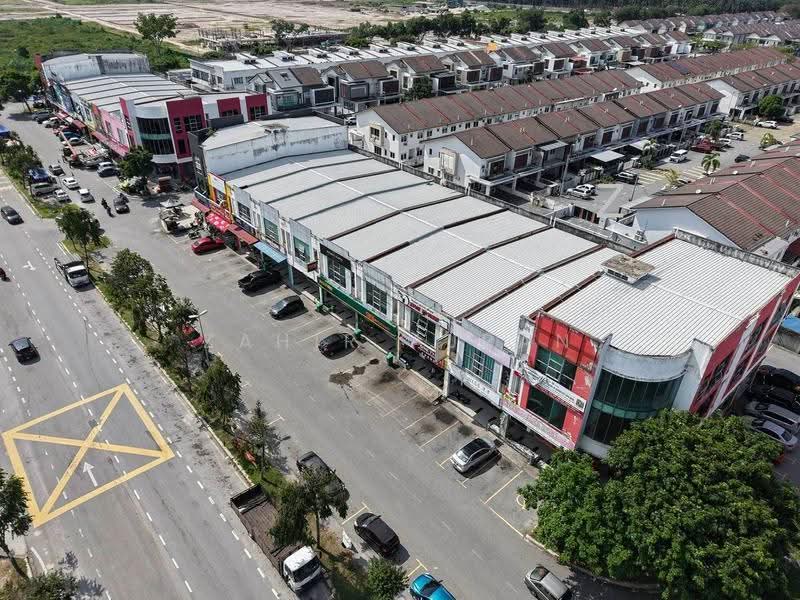 Shop for Sale in Taman Seri Jaromas (Jenjarom) - Zahir Ajran - Exterior - PropertyGuru.com.my