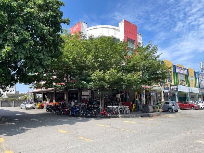Shop for Sale in Taman Seri Jaromas (Jenjarom) - Zahir Ajran - Exterior - PropertyGuru.com.my