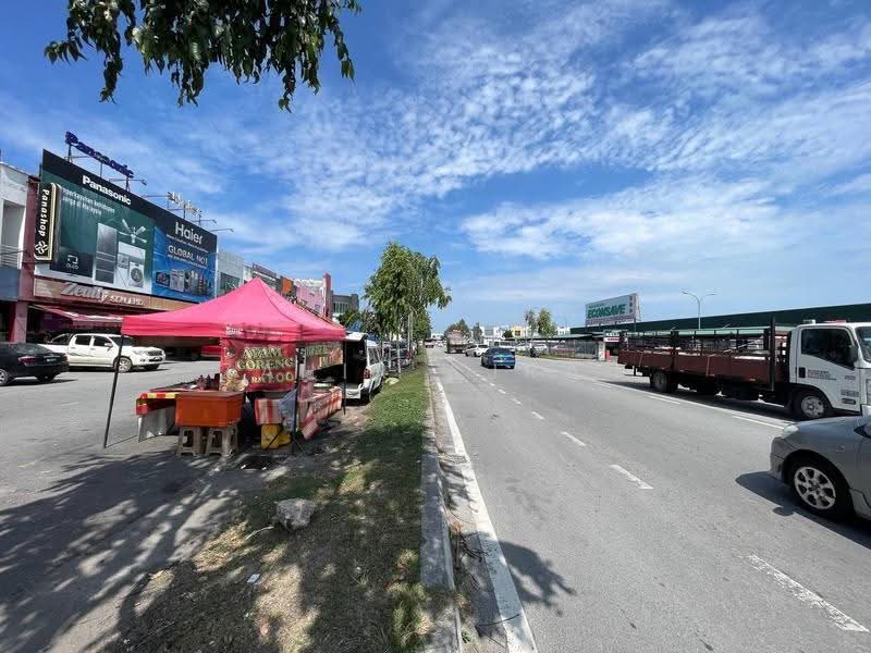 Shop for Sale in Taman Seri Jaromas (Jenjarom) - Zahir Ajran - Exterior - PropertyGuru.com.my