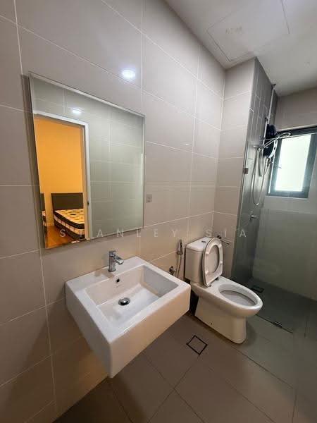Kondominium untuk Dijual di Urbana Residences - Stanley Sia - Bathroom - PropertyGuru.com.my
