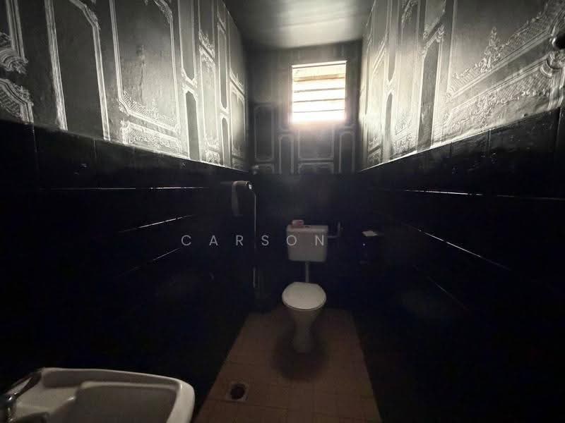 Shop / Office for Rent in Permas Jaya (Johor) - Carson . - Bathroom - PropertyGuru.com.my