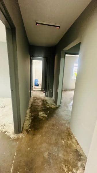 Rumah Flat untuk Dijual di Jalan Haji Manan Flat - Shanel Tee - Corridor - PropertyGuru.com.my