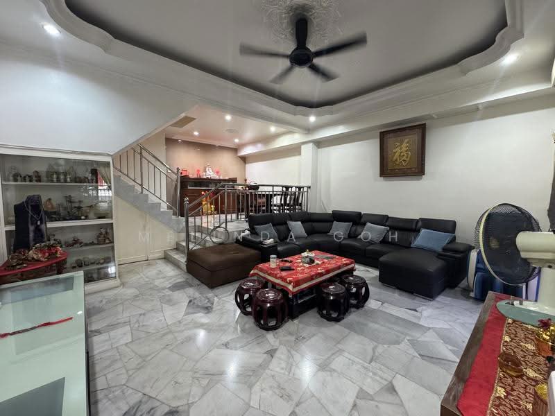 2-storey Terraced House for Sale in Taman Putra Indah (Seri Kembangan) - Melinda Goh - Living Room - PropertyGuru.com.my