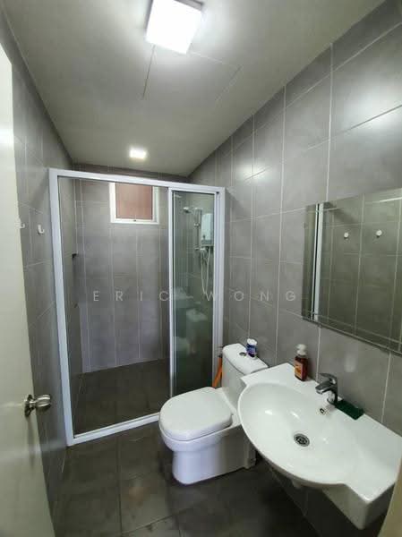 Kediaman Servis untuk Disewa di Savanna Executive Suite @ Southville City - Eric Wong - Bathroom - PropertyGuru.com.my