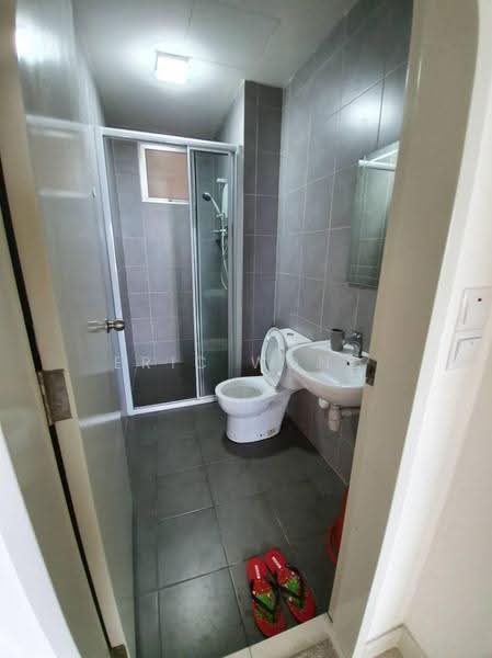 Kediaman Servis untuk Disewa di Savanna Executive Suite @ Southville City - Eric Wong - Bathroom - PropertyGuru.com.my