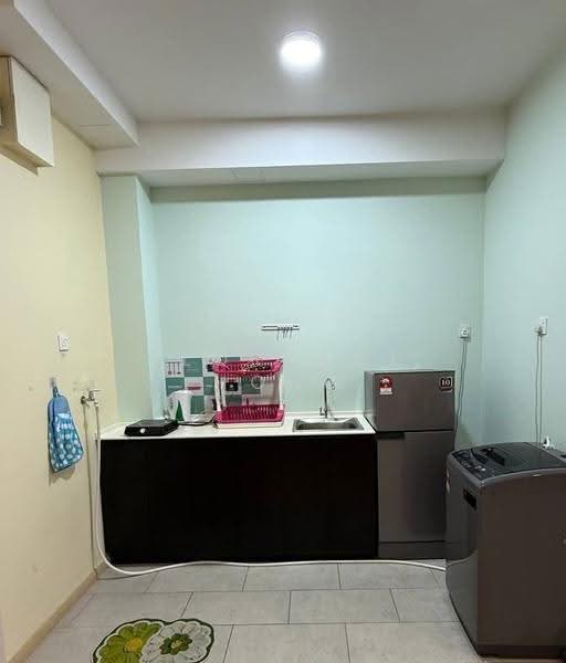 Service Residence for Rent at Cube 8 Teens - Florence Hong - Kitchen - PropertyGuru.com.my