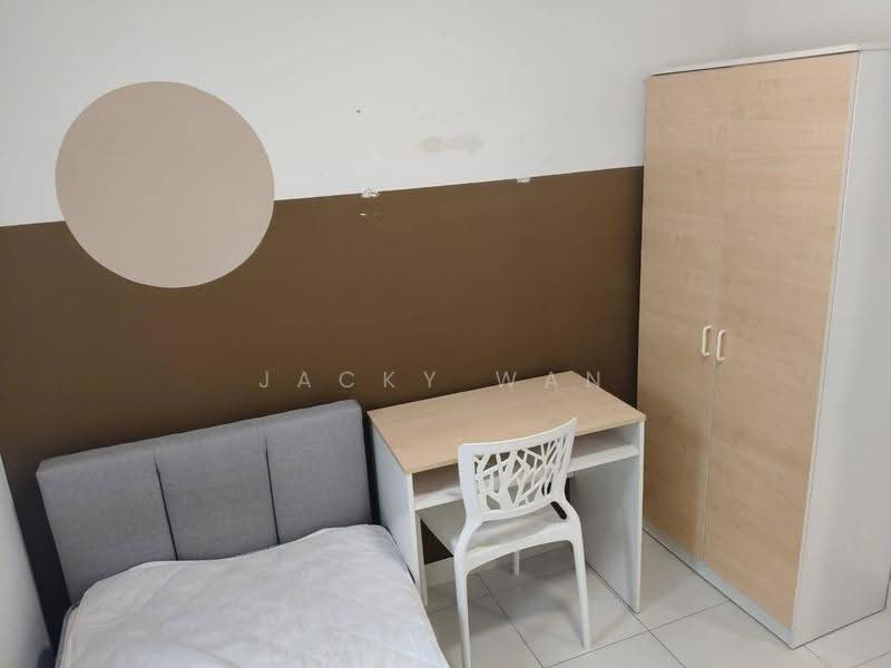Pangsapuri untuk Disewa di Residensi Riamas - Jacky Wan - Bedroom - PropertyGuru.com.my