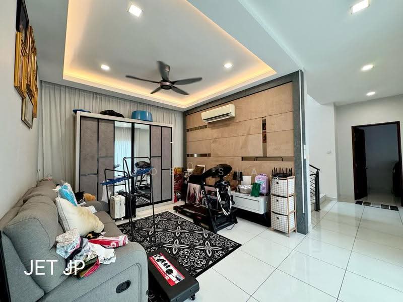 Bungalow House untuk Dijual di Klang (Selangor) - Joel Sia - Living Room - PropertyGuru.com.my