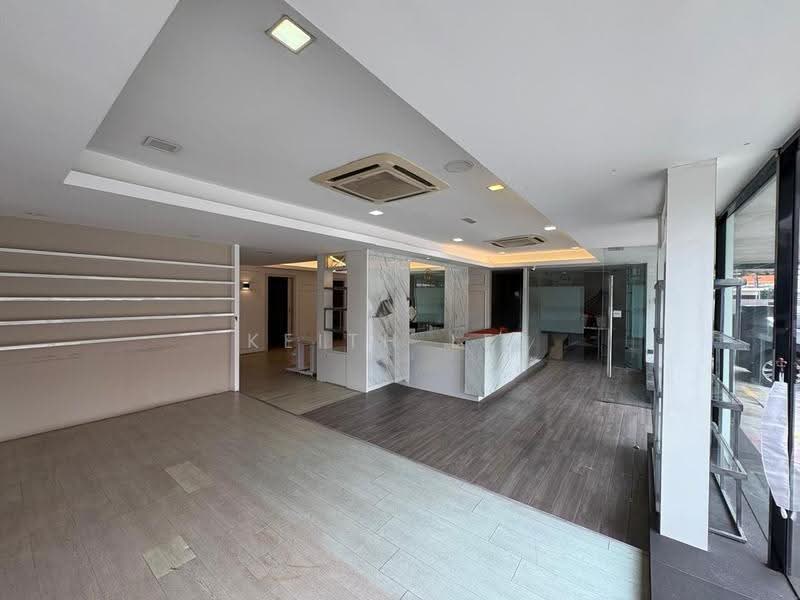 Shop for Rent in Detached Shop Jalan Maarof Main road (Bangsar) - Keith Lee - Interior - PropertyGuru.com.my