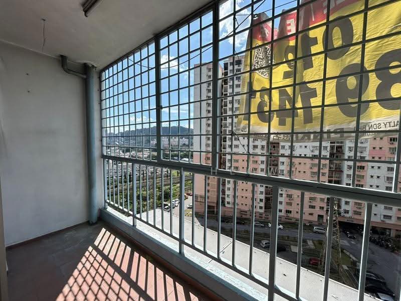 Pangsapuri untuk Disewa di Desa Sri Puteri B - Pinki Heow - Balcony - PropertyGuru.com.my