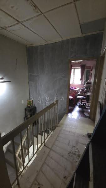 Terraced House for Sale in Usj 2 (Subang Jaya) - Sanjay Kumar Sadananthan - Corridor - PropertyGuru.com.my